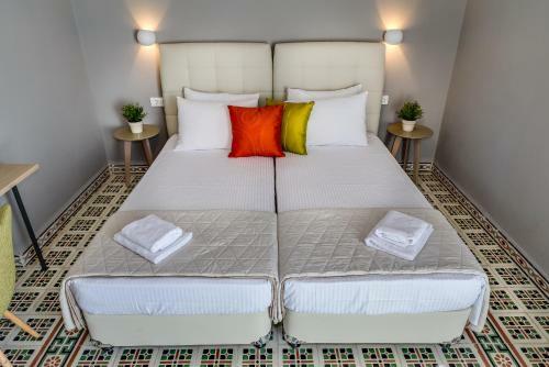 Hostal Mosaic