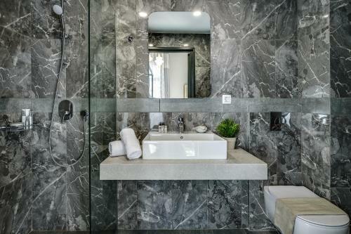 Hostal Mosaic