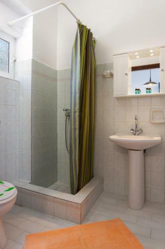 Holidays Studios & Apartments