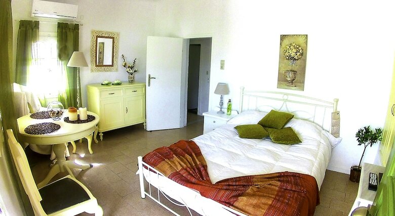 Pretty Sp�ti Holiday Home