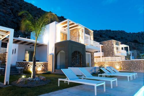 Villa Elements