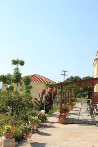 Maria's Garden Apartments