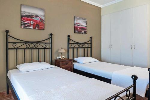 Lassi Villa Sleeps 6 Air Con Wifi