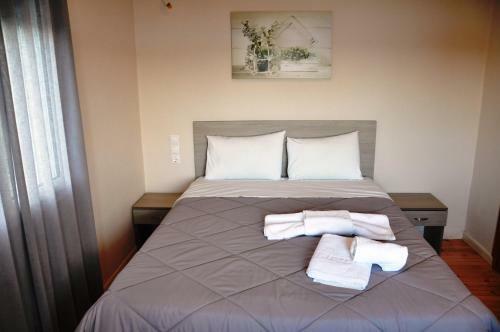 Seafront 3br Apartment & Studios