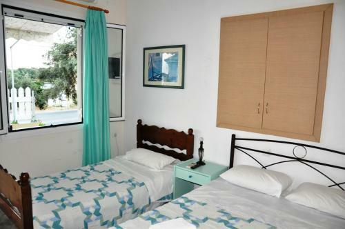 Seafront 3br Apartment & Studios