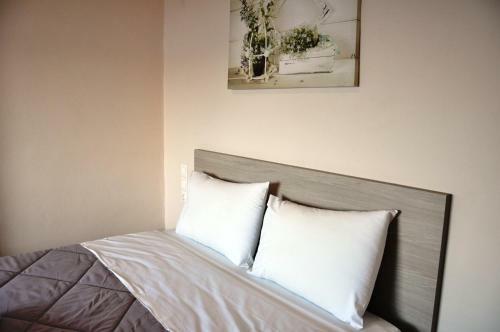 Seafront 3br Apartment & Studios