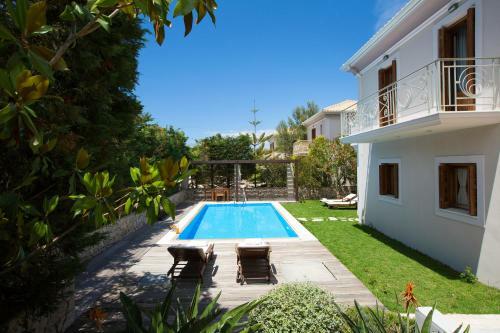 Villa Aeriko Homes Of Distinction