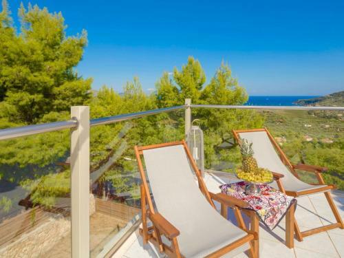 Villa Keri Sea