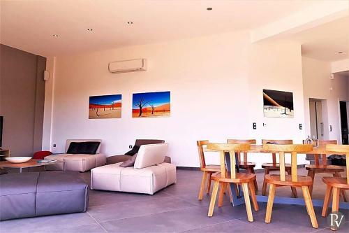 Chania Villa Sleeps 10 Pool Air Con Wifi