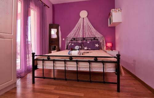 Evelina's Country House