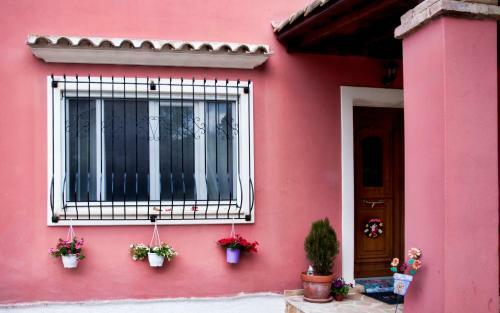 Evelina's Country House