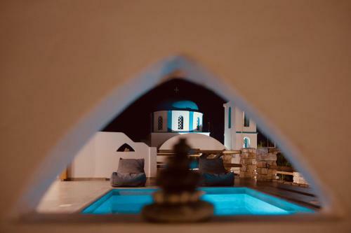 Villa Aeris Suites