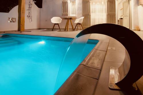 Villa Aeris Suites