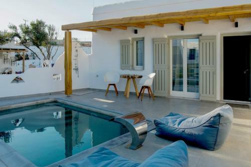 Villa Aeris Suites