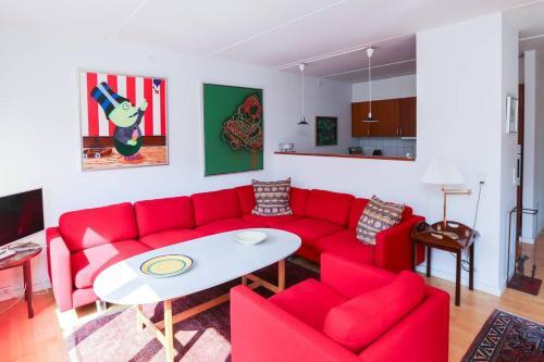 Bright, Spacious And Trendy Apartment In Cph