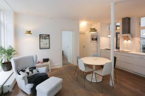 Apartamento Bright, High-end 2 Br Apt - Prime Location