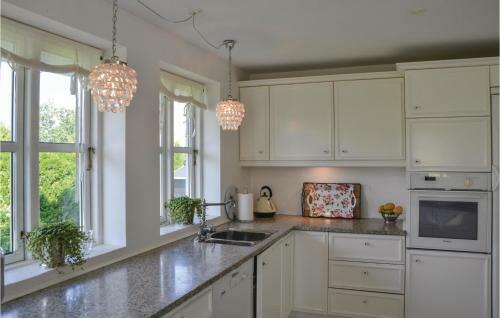 Three-bedroom Holiday Home In Fredensborg