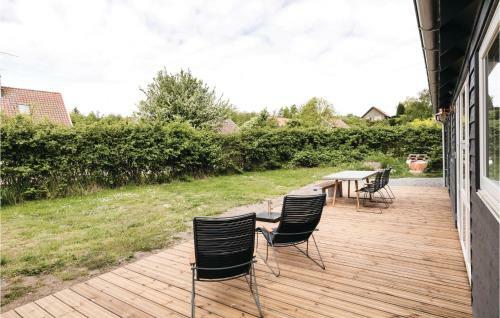 Three-bedroom Holiday Home In Gudhjem