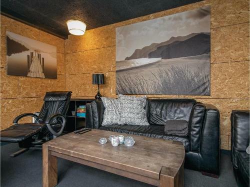 Five-bedroom Holiday Home In Hadsund