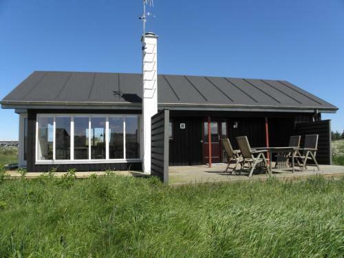 Holiday Home Kjul 065002