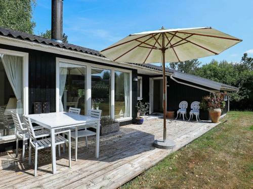 Holiday Home Hornb�k