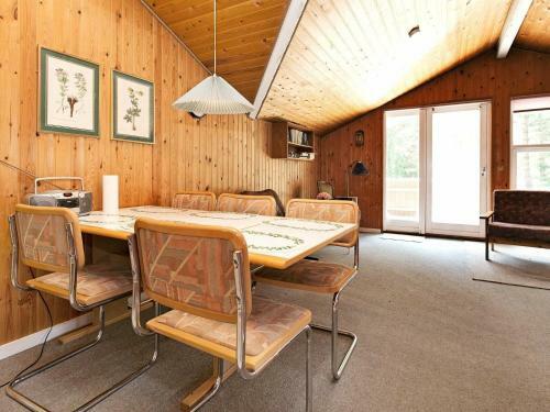 Holiday Home Spurvev�nget II