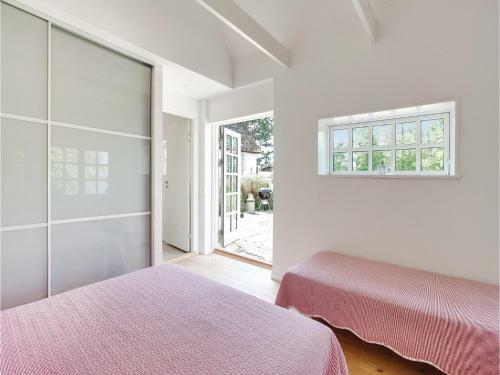 Three-bedroom Accommodation In Stege