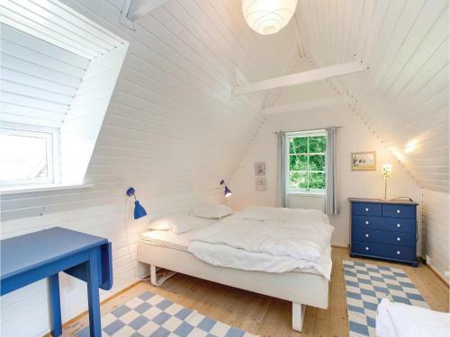 Three-bedroom Accommodation In Stege