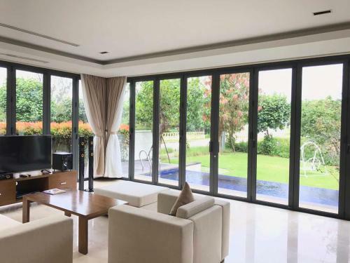 4 Bedroooms Villas