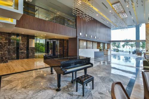 Haian Beach Hotel & Spa