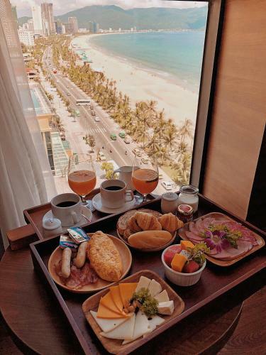 Haian Beach Hotel & Spa