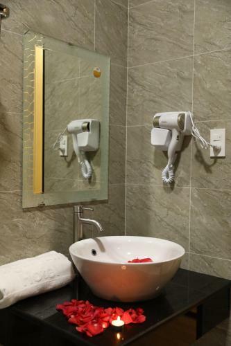Sugar Land Villa Hotel