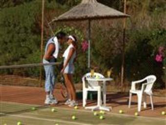 Anissa Beach And Village Hotel