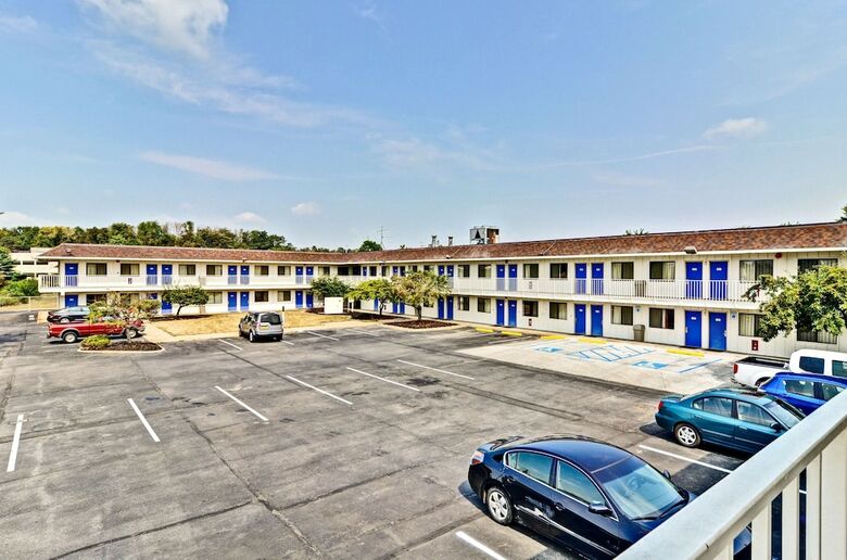 Hotel Motel 6 Pittsburgh - Crafton