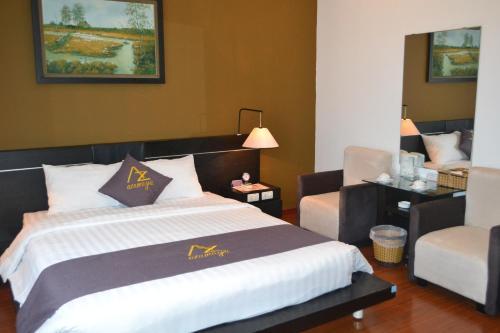 Hotel Azumaya Hai Ba Trung 1