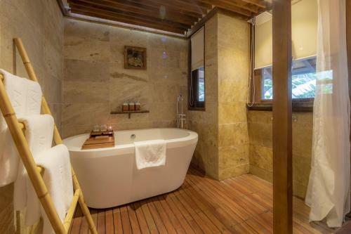 Hotel Melia Bavi Mountain Retreat