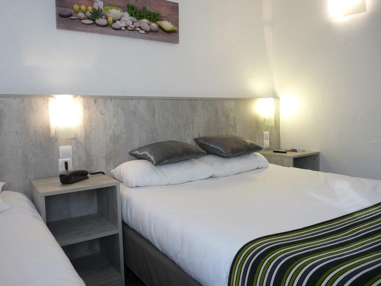 Brit Hotel Bosquet