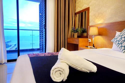 Holi Beach Hotel & Apartments