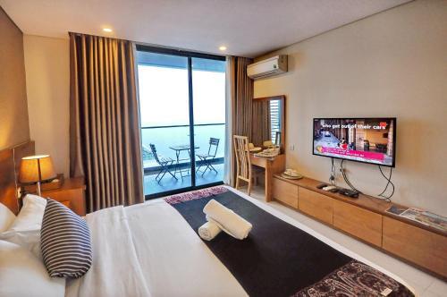 Holi Beach Hotel & Apartments