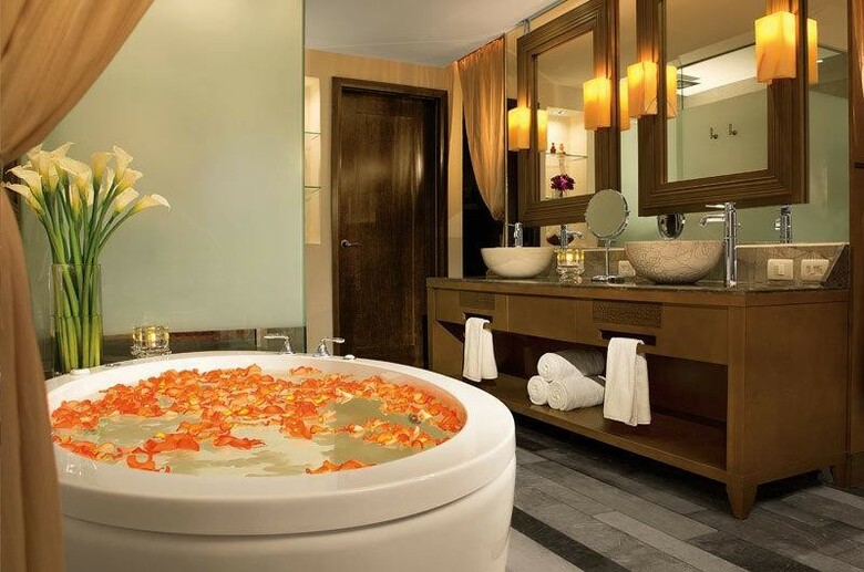 Hotel Secrets Vallarta Bay Resort & Spa