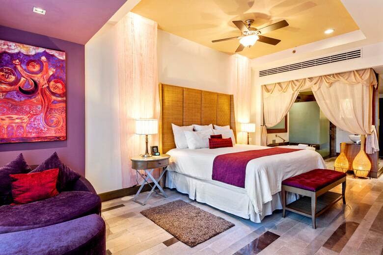 Hotel Secrets Vallarta Bay Resort & Spa