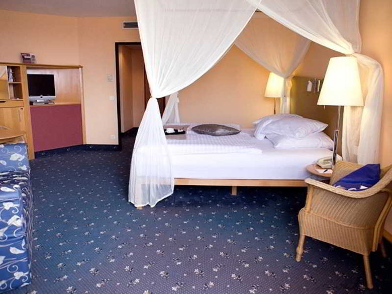 Lotus Therme Hotel &amp; Spa