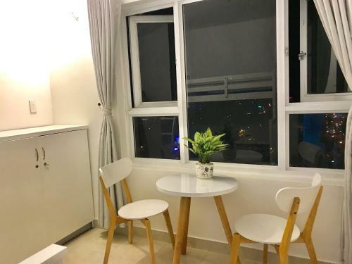 Lake & Sea View Apartment