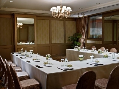 Hotel Langham (grand)