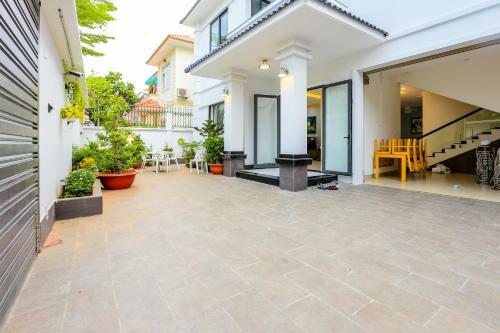 The Luxury White Villa In Vung Tau