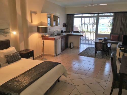 Salt Rock Hotel And Beach Resort