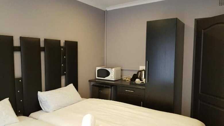 Hostal The Green Olive Guesthouse