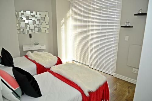 Aquarius Beach Front Apartment