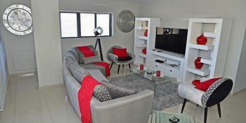Aquarius Beach Front Apartment
