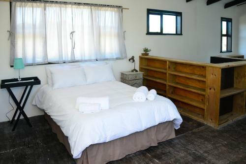 Candlewood Cottage At Cape St. Francis